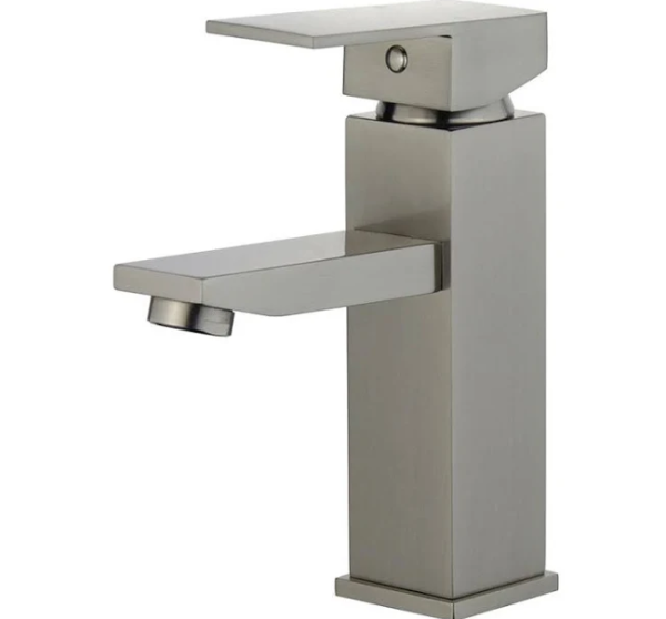 BAT-105 Metal işçiliği ve tasarımıyla orta segment Batarya